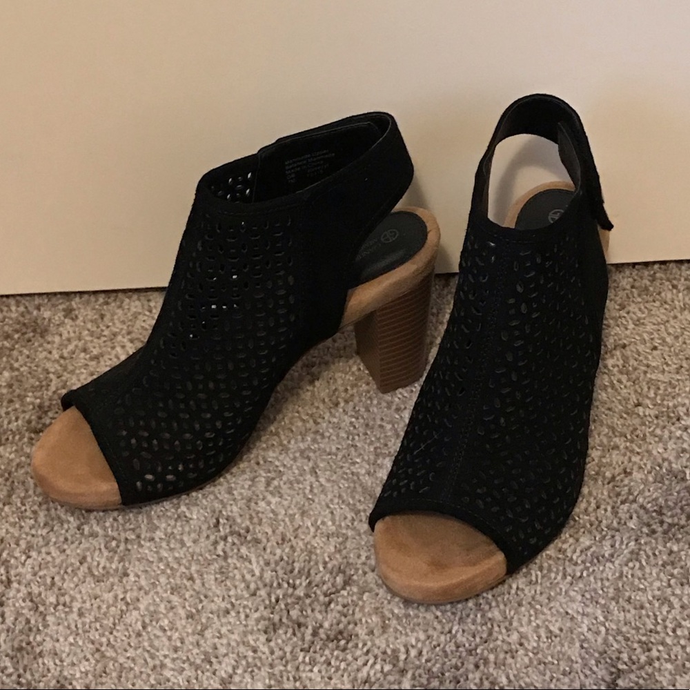 Open toe heeled boots